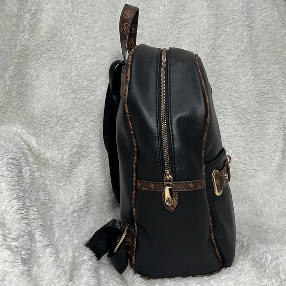Adrienne Vittadini Backpack main image 13